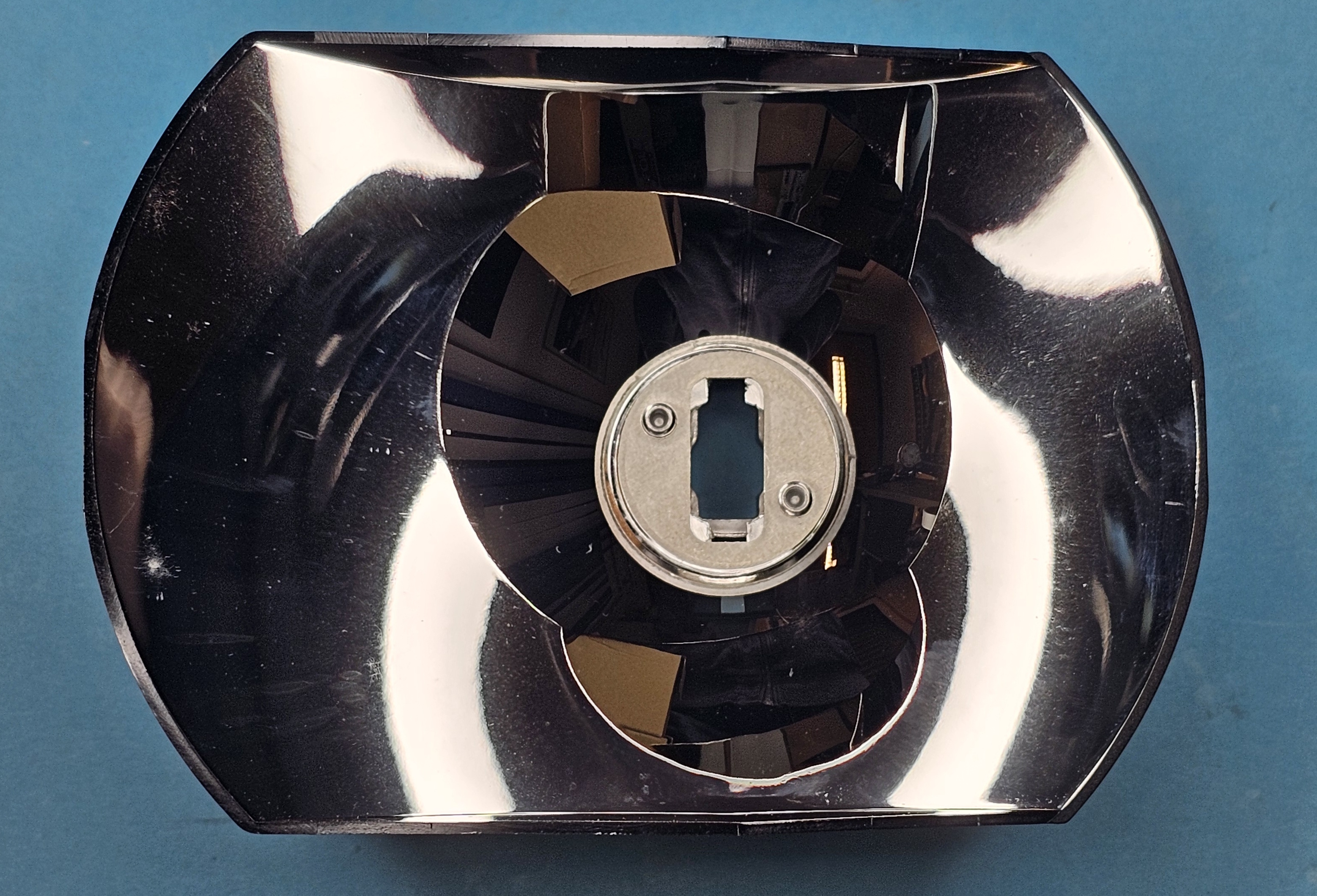 E31 Fernlichteinsatz links für den Hauptscheinwerfer