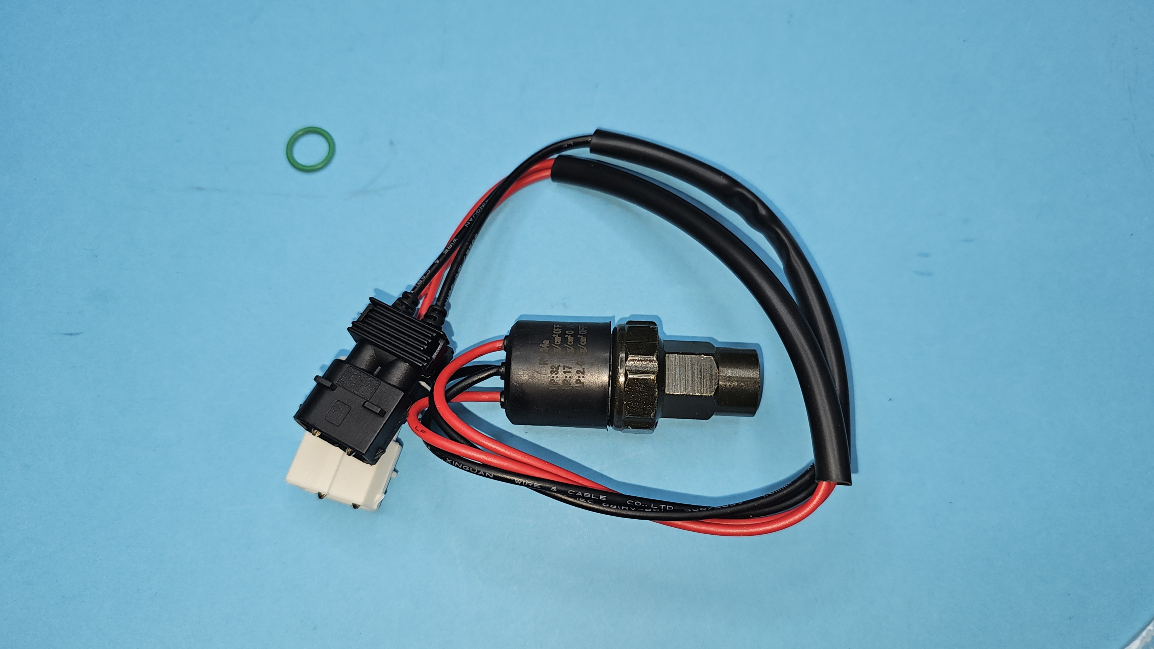 E31 Sicherheitsschalter Klimakompressor